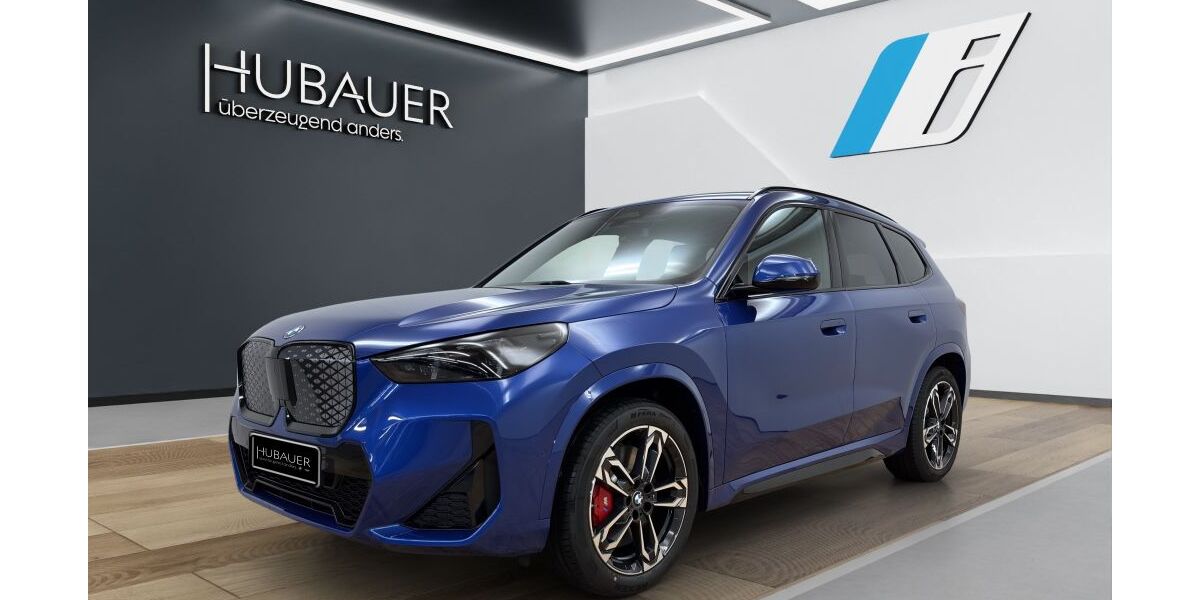 BMW iX1 2.500 km 50.599 &euro; Landshut 84030