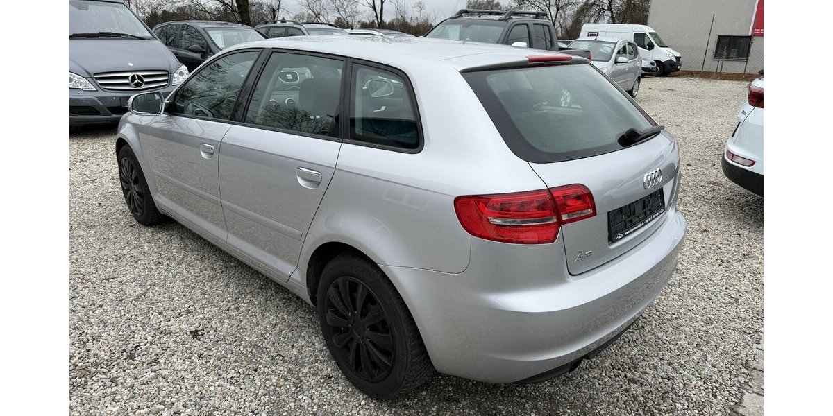 Audi A3 1.2i TFSI Attraction Automatik 186.000 km 5.500 &euro; Altdorf 84032