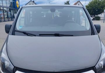 Opel Vivaro 191.000 km 18.100 &euro; Landshut 84032