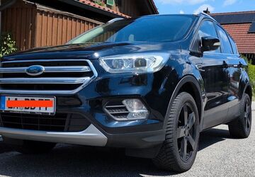 Ford Kuga 50.000 km 12.900 &euro; Landshut 84034