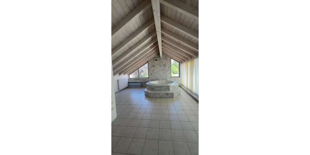 Etagenwohnung Vilsbiburg - 5 Zimmer, 170 m&sup2;, 1.700&euro; | Angebot:27069035