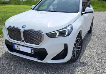 BMW iX1 26.900 km 42.650 &euro; Buch am Erlbach 84172