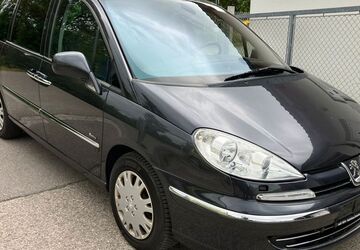 Peugeot 807 182.000 km 7.700 &euro; Loiching 84180