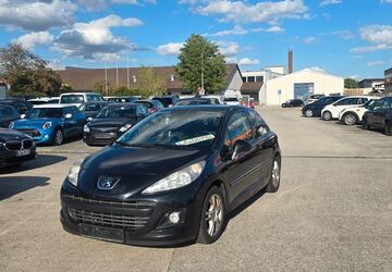 Peugeot 207 170.000 km 1.999 &euro; Altdorf 84032