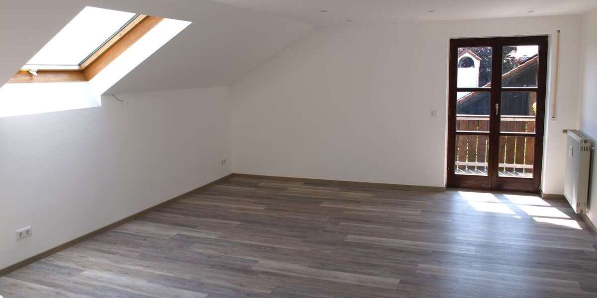 Etagenwohnung Vilsheim - 3 Zimmer, 95 m&sup2;, 900&euro; | Angebot:27096344