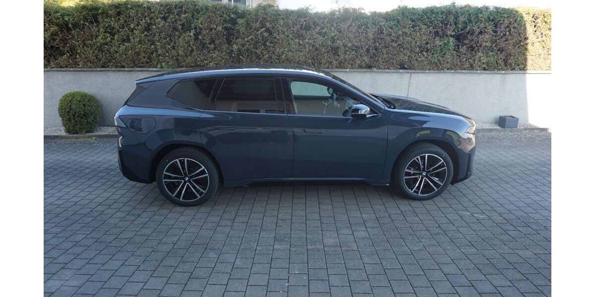 BMW iX3 6.500 km 79.900 &euro; Moosthenning 84164
