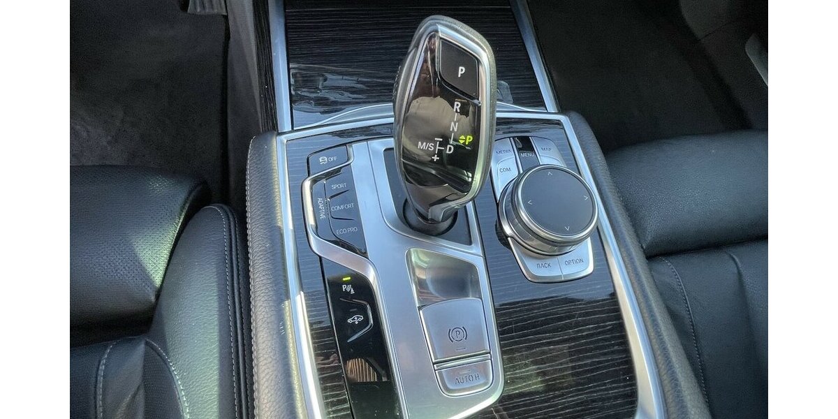 BMW 730d M Sport Paket Head-Up Laser Carbon Core 124.800 km 33.500 &euro; Altdorf 84032