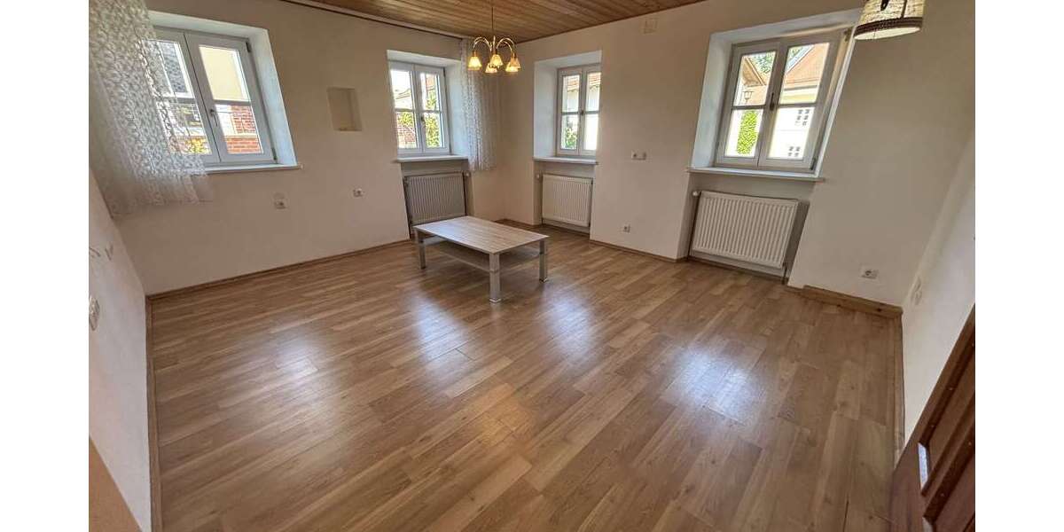 Etagenwohnung Buchbach - 2 Zimmer, 61 m&sup2;, 680&euro; | Angebot:26462677