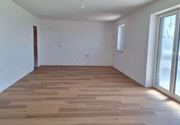 Wohnung Rottenburg a. d. Laaber Gisseltshausen - 3 Zimmer, 95 m&sup2;, 1.050&euro; | Angebot:27068710