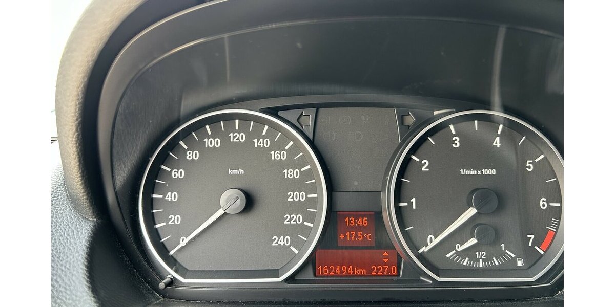 BMW 116i 1.Hand Klima PDC SHZ Tempomat 162.400 km 4.500 &euro; Altdorf 84032
