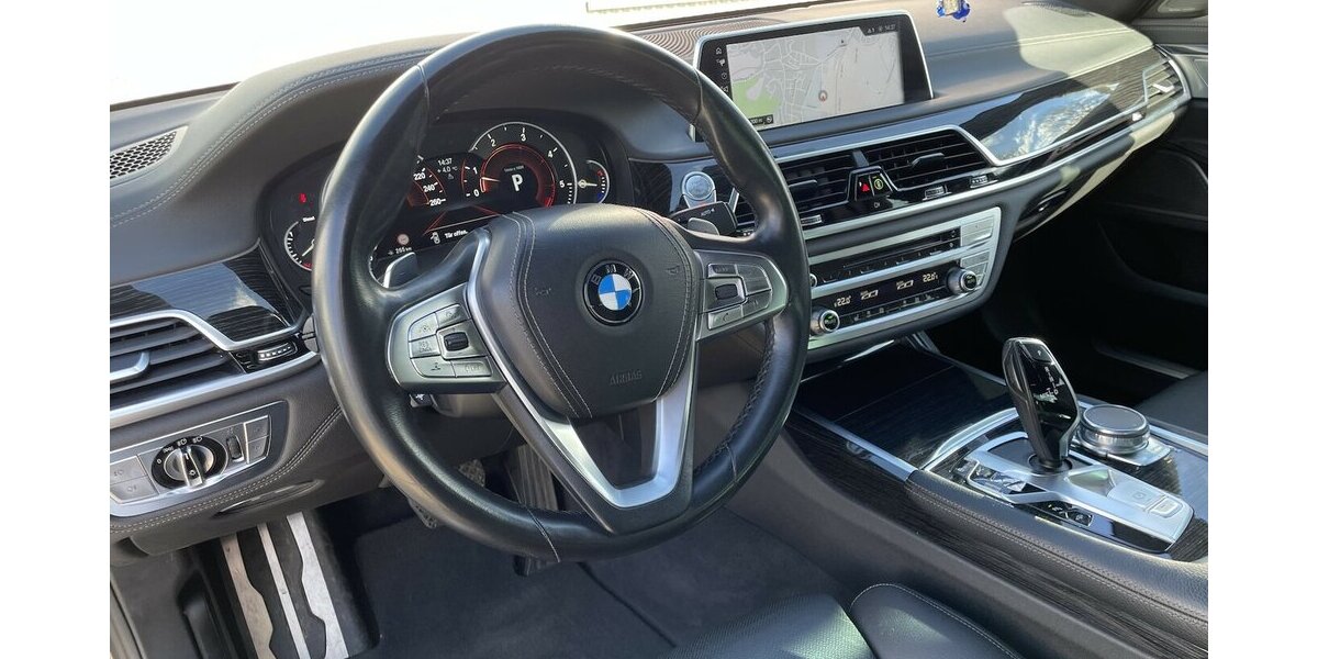 BMW 730d M Sport Paket Head-Up Laser Carbon Core 124.800 km 33.500 &euro; Altdorf 84032
